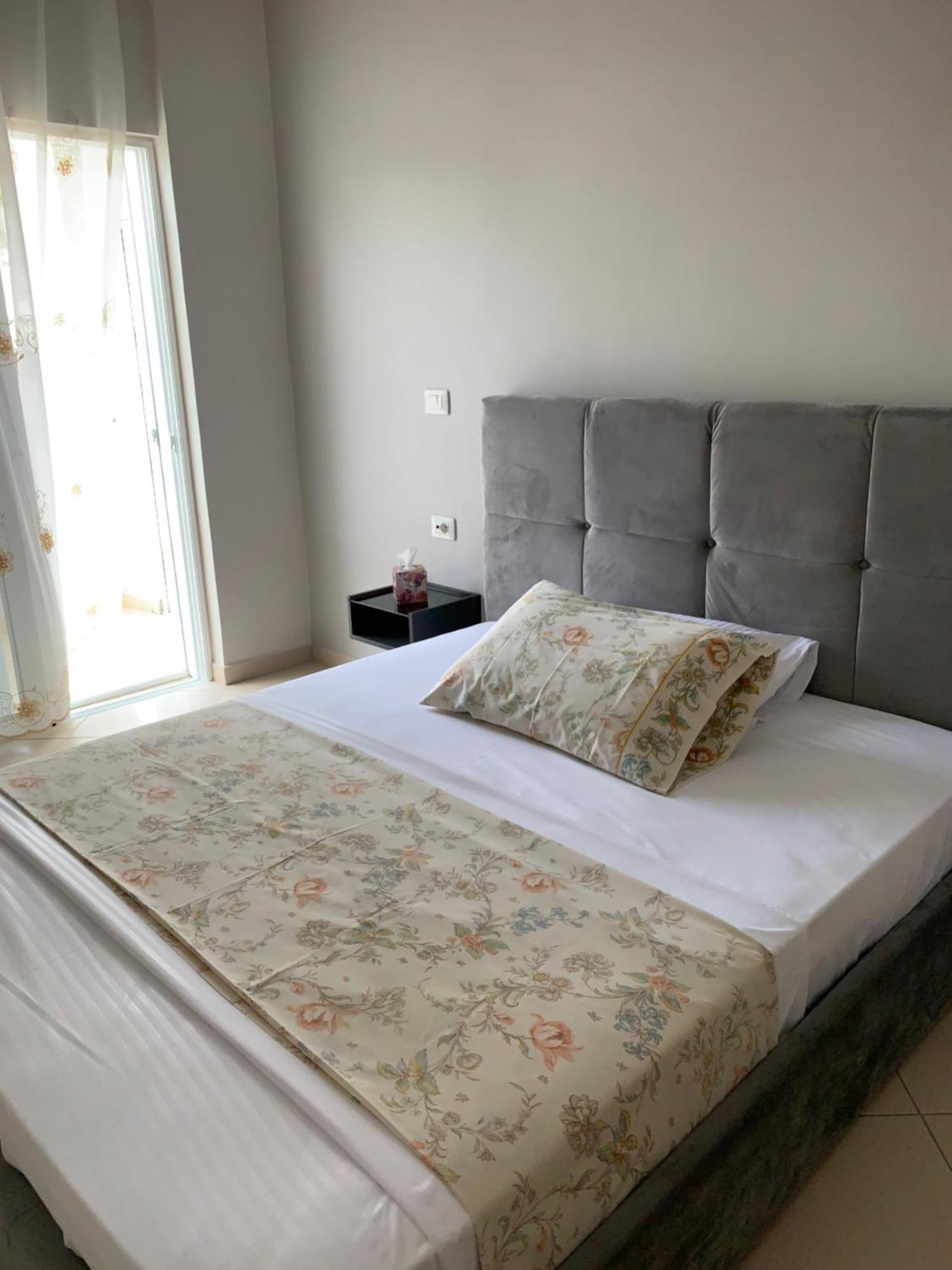 Melina House 公寓 *
